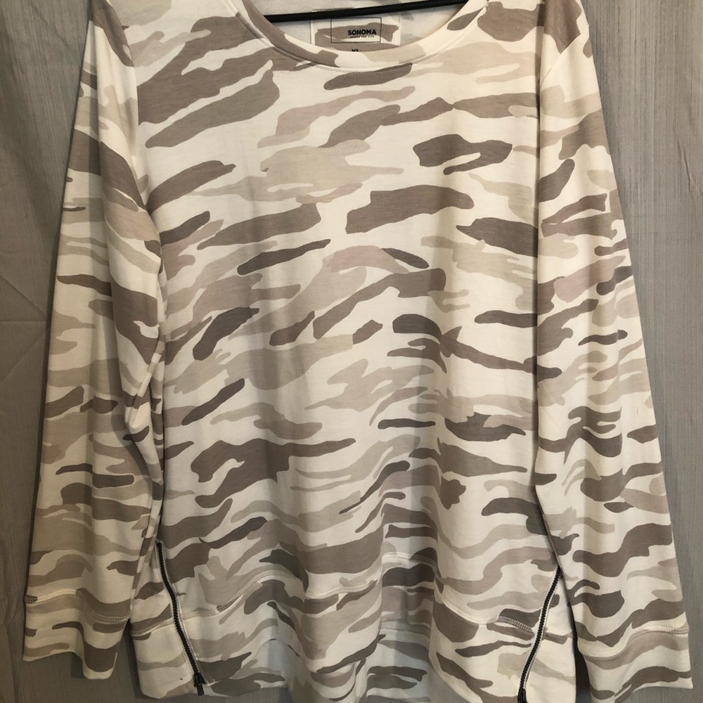 NWT Sonoma Camo Crew Neck with Zipper Accents!